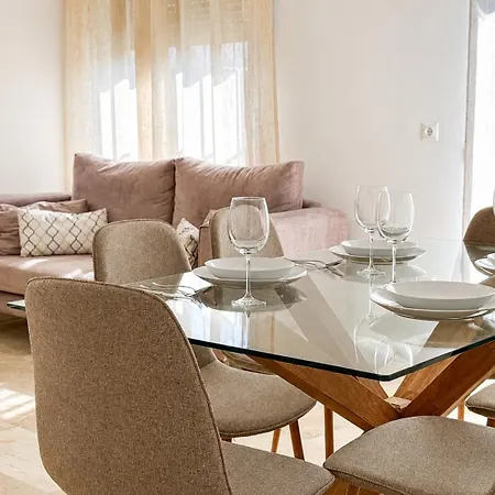 Arellano Center Apartment
