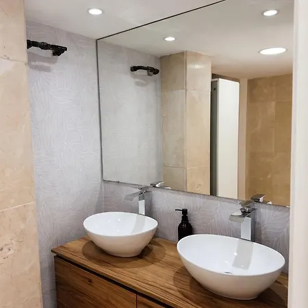 Arellano Center Apartment *